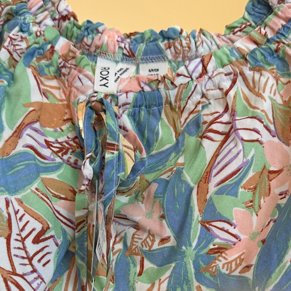 Floral Puff Sleeve Roxy Top - Picture 2 of 6